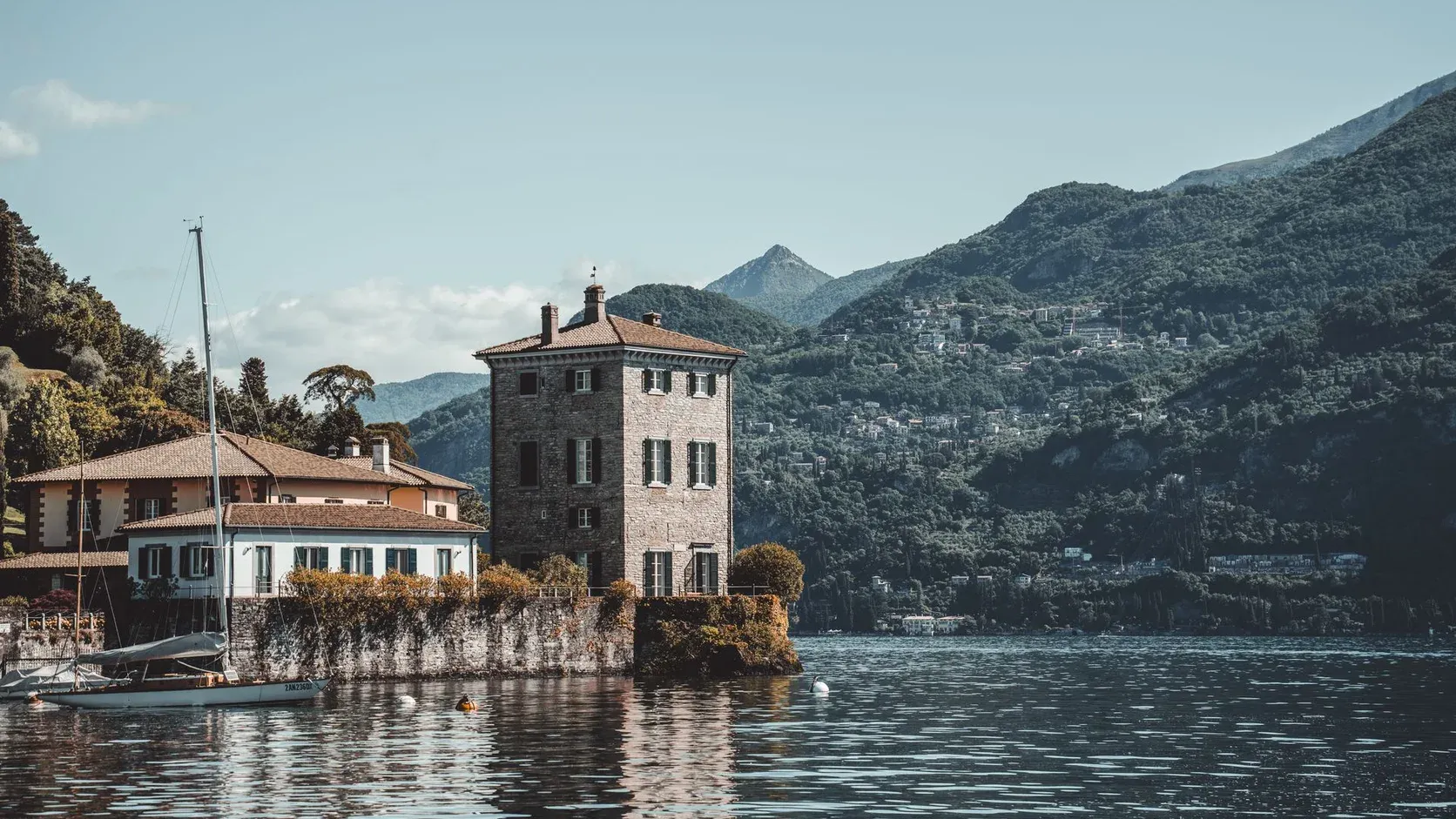 Belmonte Lakeshore Estate in Lungolago Belmonte